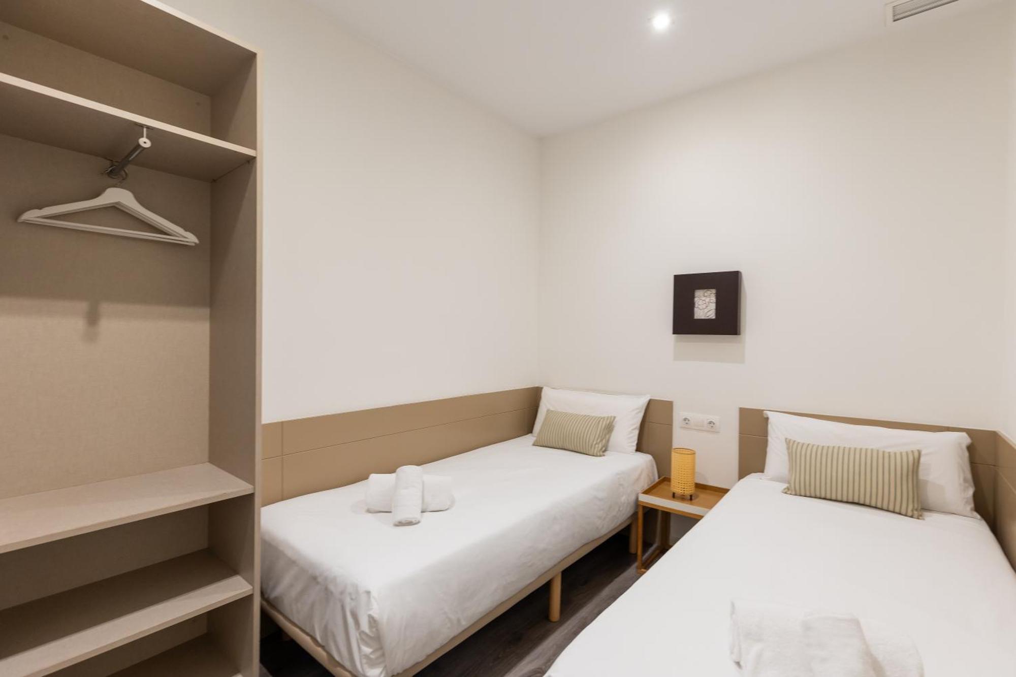 Deco Apartments Barcelona-Sants Bagian luar foto